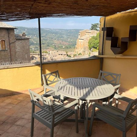 Appartamento Con Terrazzo Orvieto Exterior photo