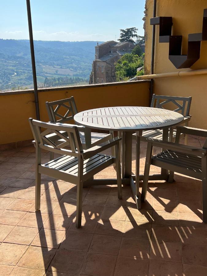 Appartamento Con Terrazzo Orvieto Exterior photo